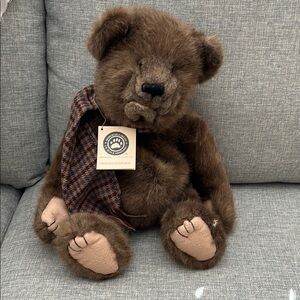Boyds Bears “Charlie P. Chatsworth” Brown Puppet Teddy Bear with Scarf